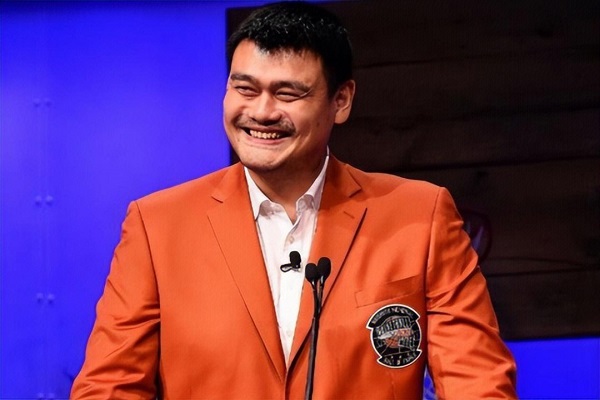 姚明如何在NBA打破東方球員的壁壘？