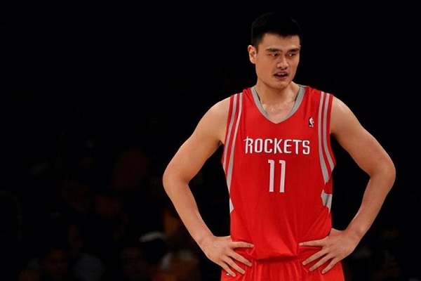 姚明有沒有拿過nba總冠軍？